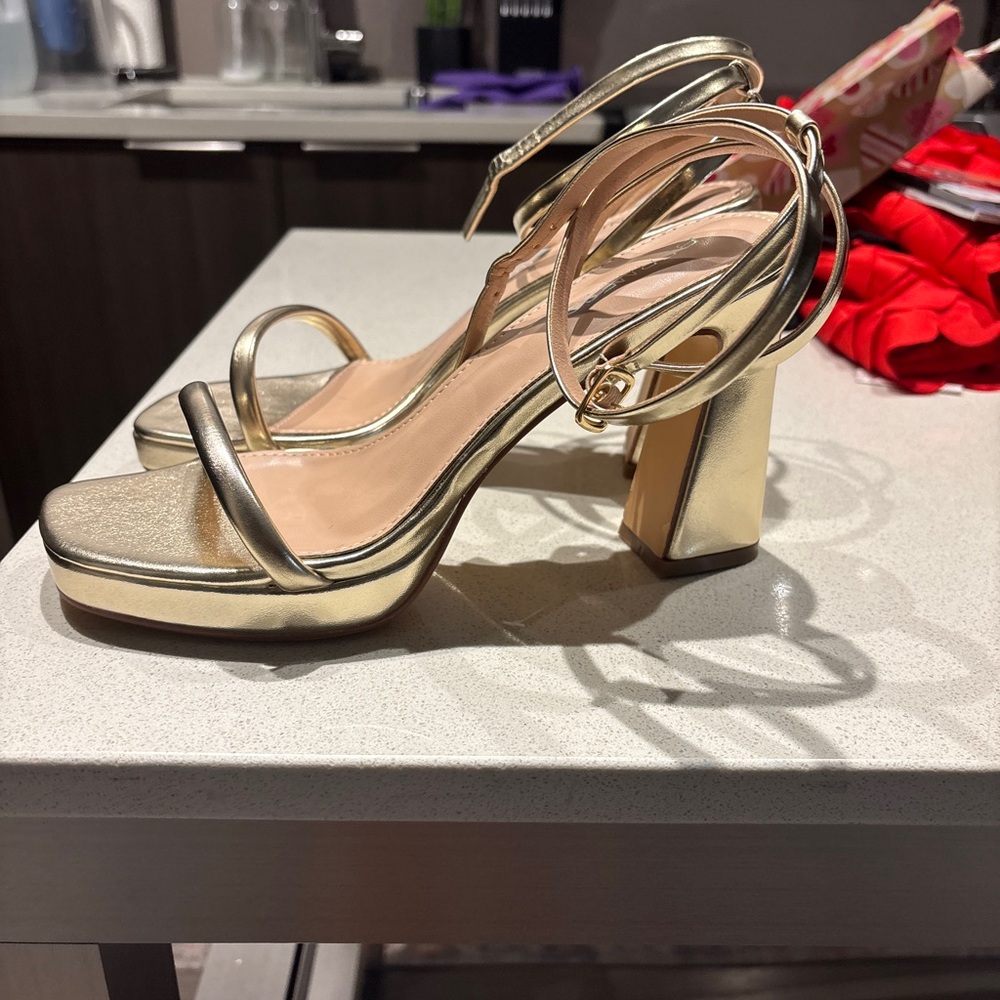 Barnes’s Wraparound Ankle Strap Platform Sandal